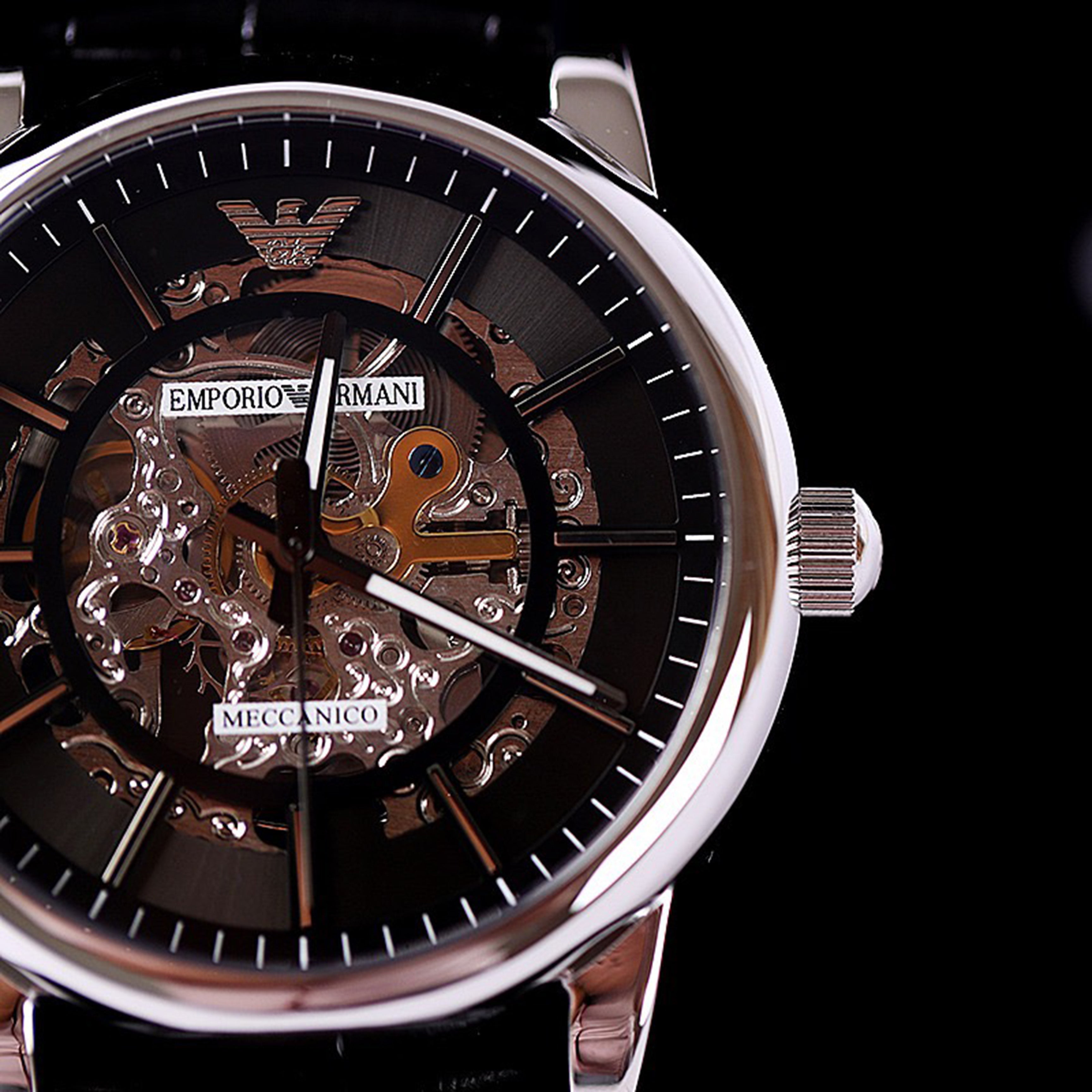 Men's Watch with 24-Hour Display