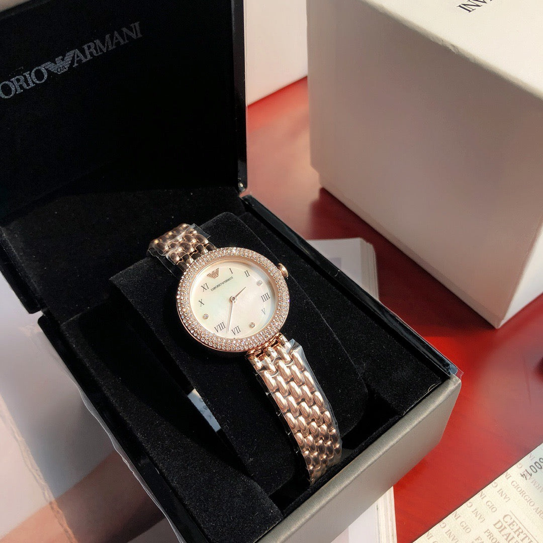 Fashion Casual Ladies' Watch with Steel Bracelet