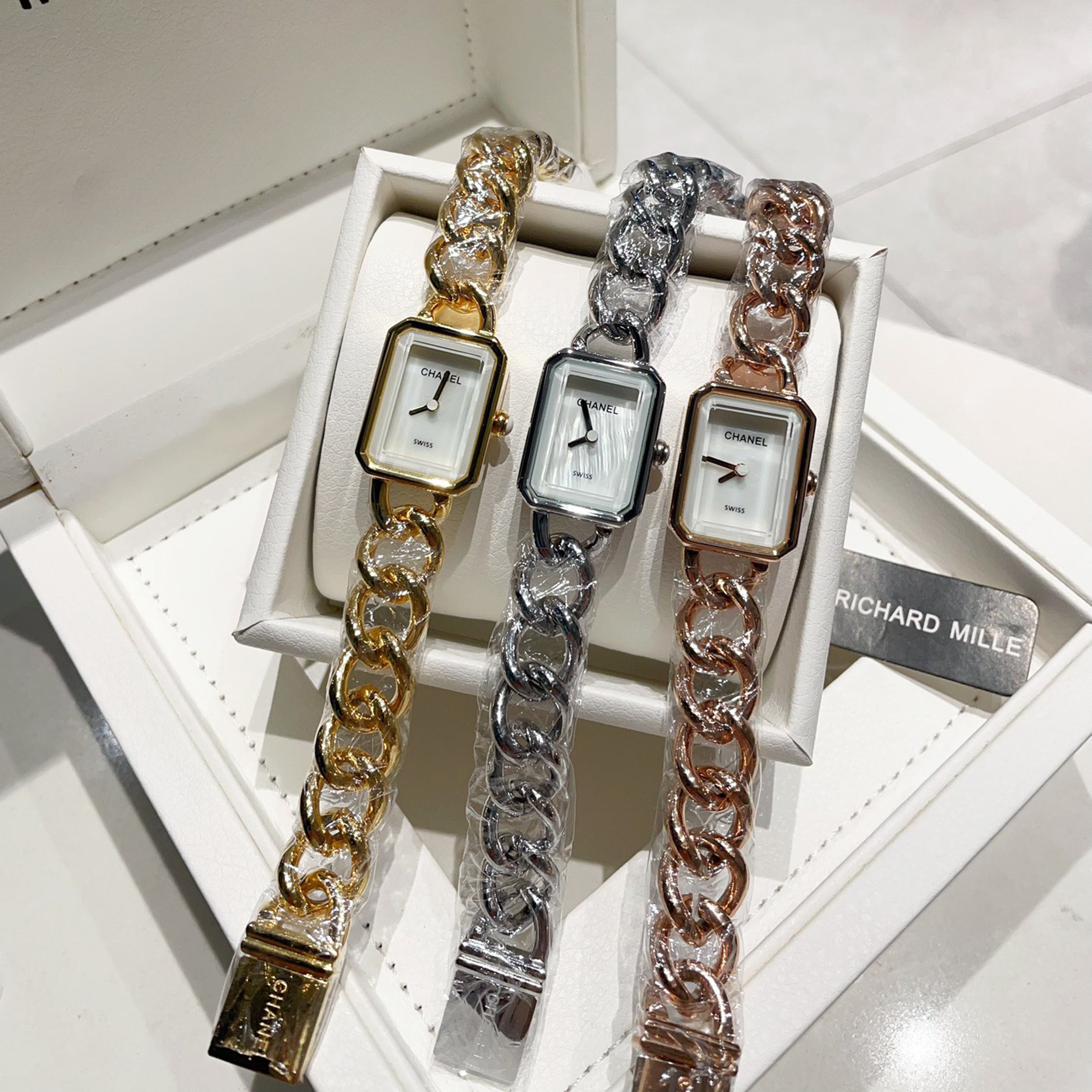 PREMIÈRE CHAÎNE Watch Collection