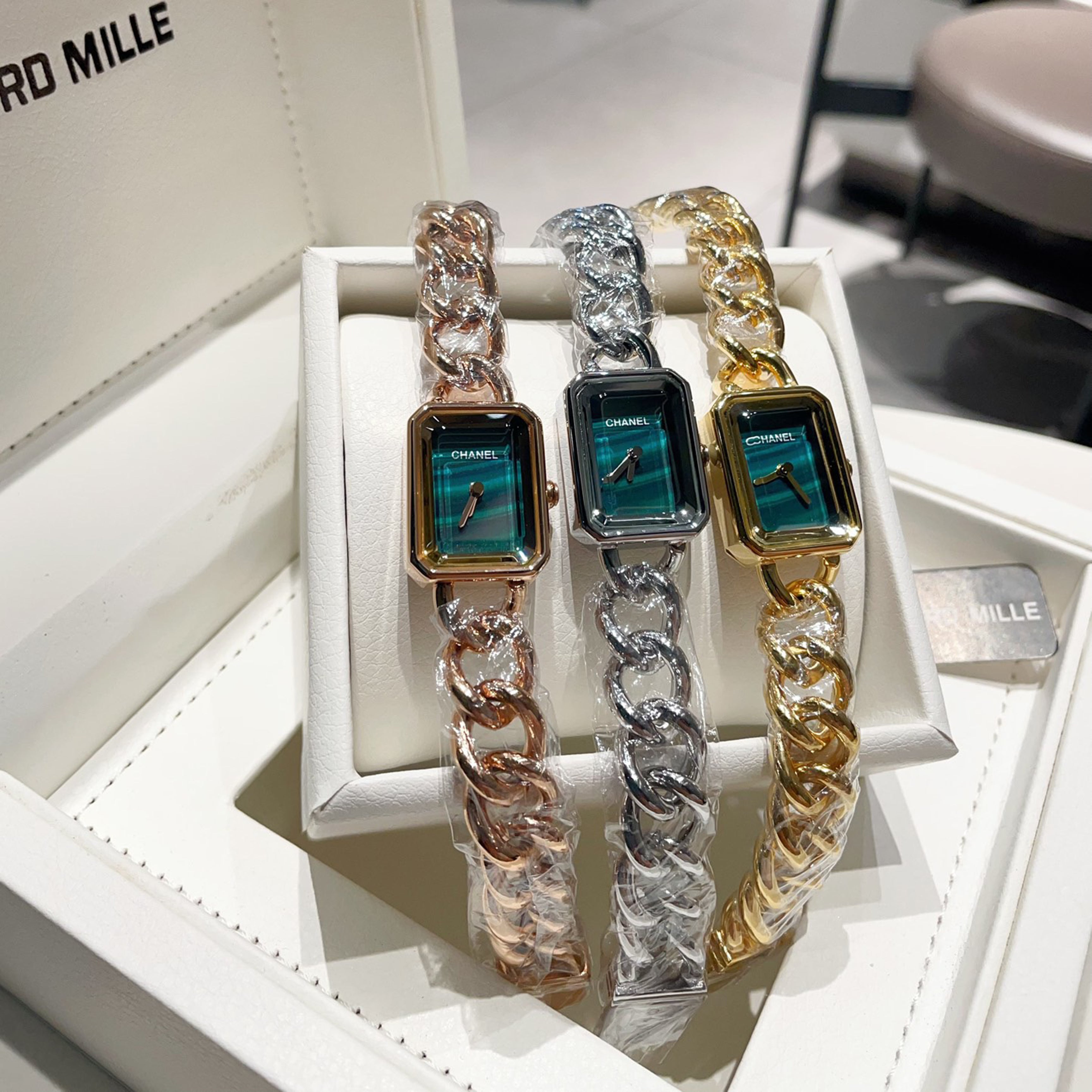 PREMIÈRE CHAÎNE Watch Collection