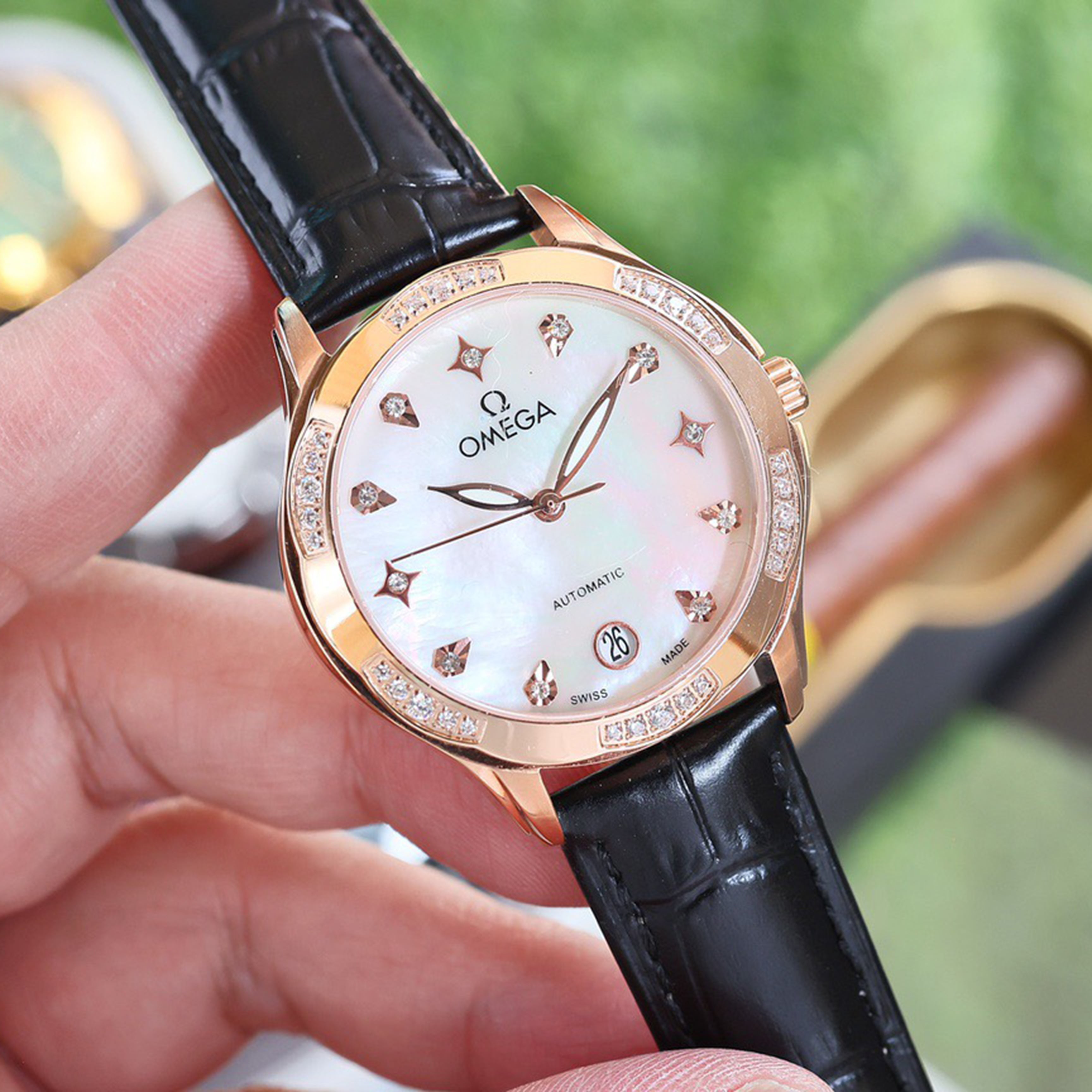 Elegant Ceramic Ladies' Watch