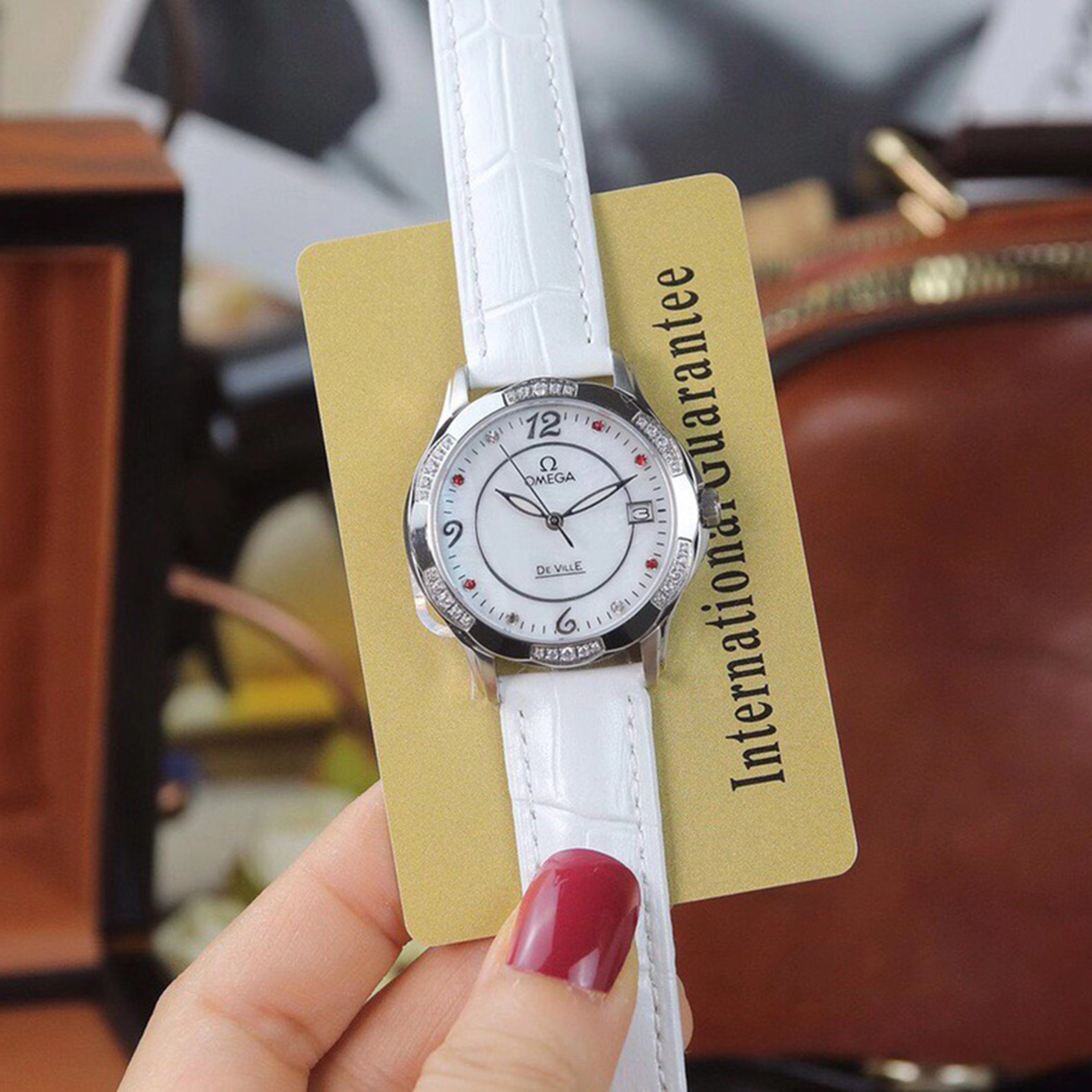 Elegant Ceramic Ladies' Watch